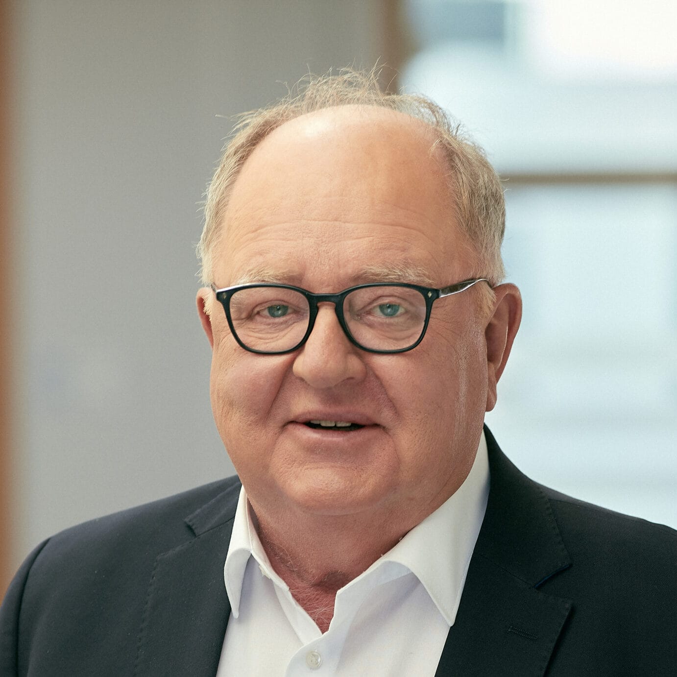 Arni Vilhjalmsson photo