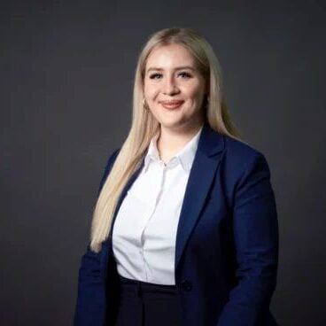 Emily Pott photo