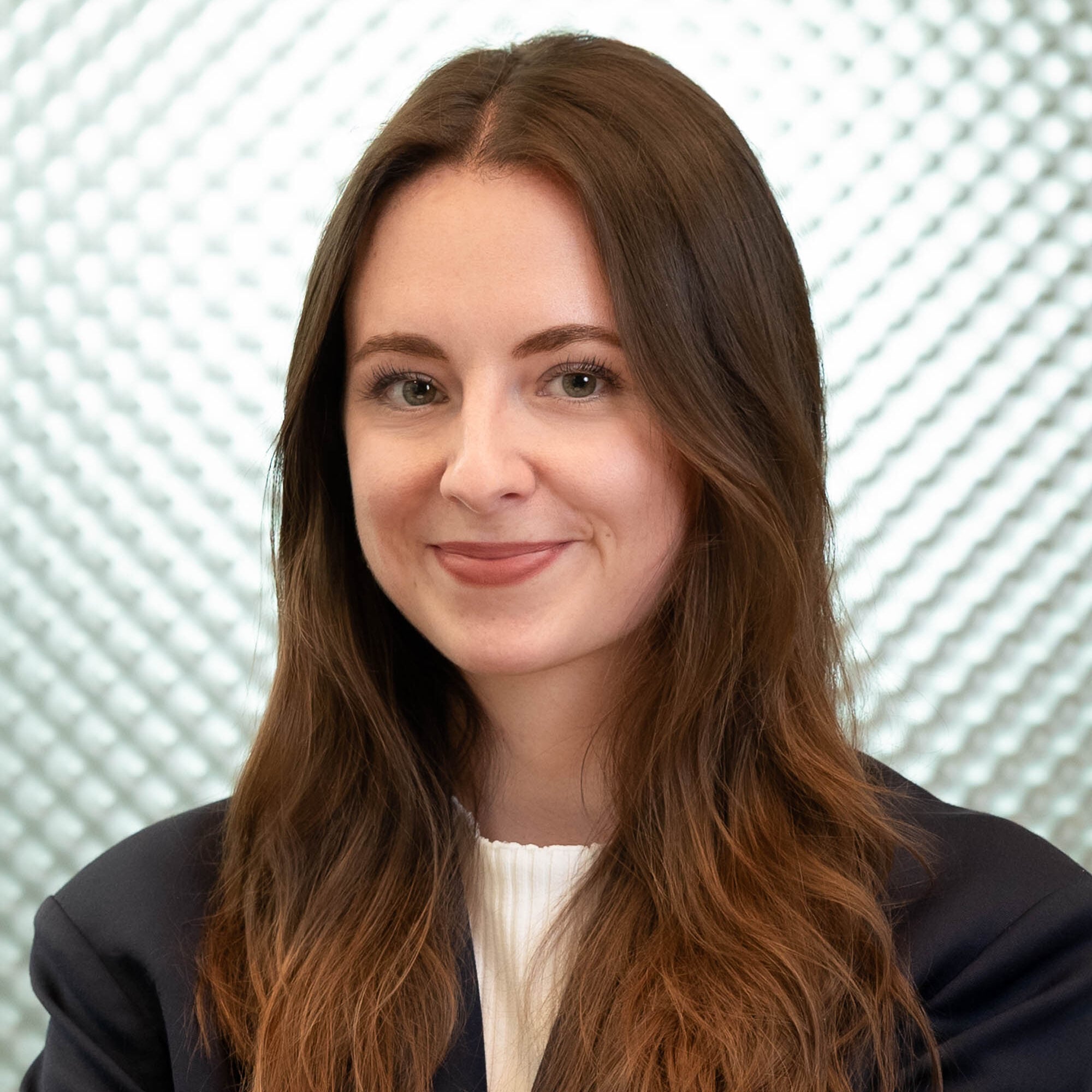 Manon Baur photo