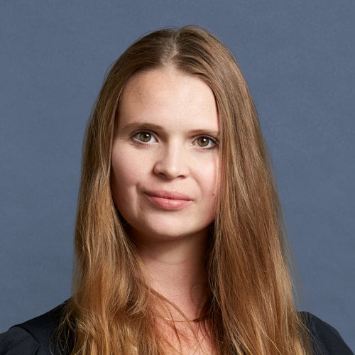 Laura Pellens photo