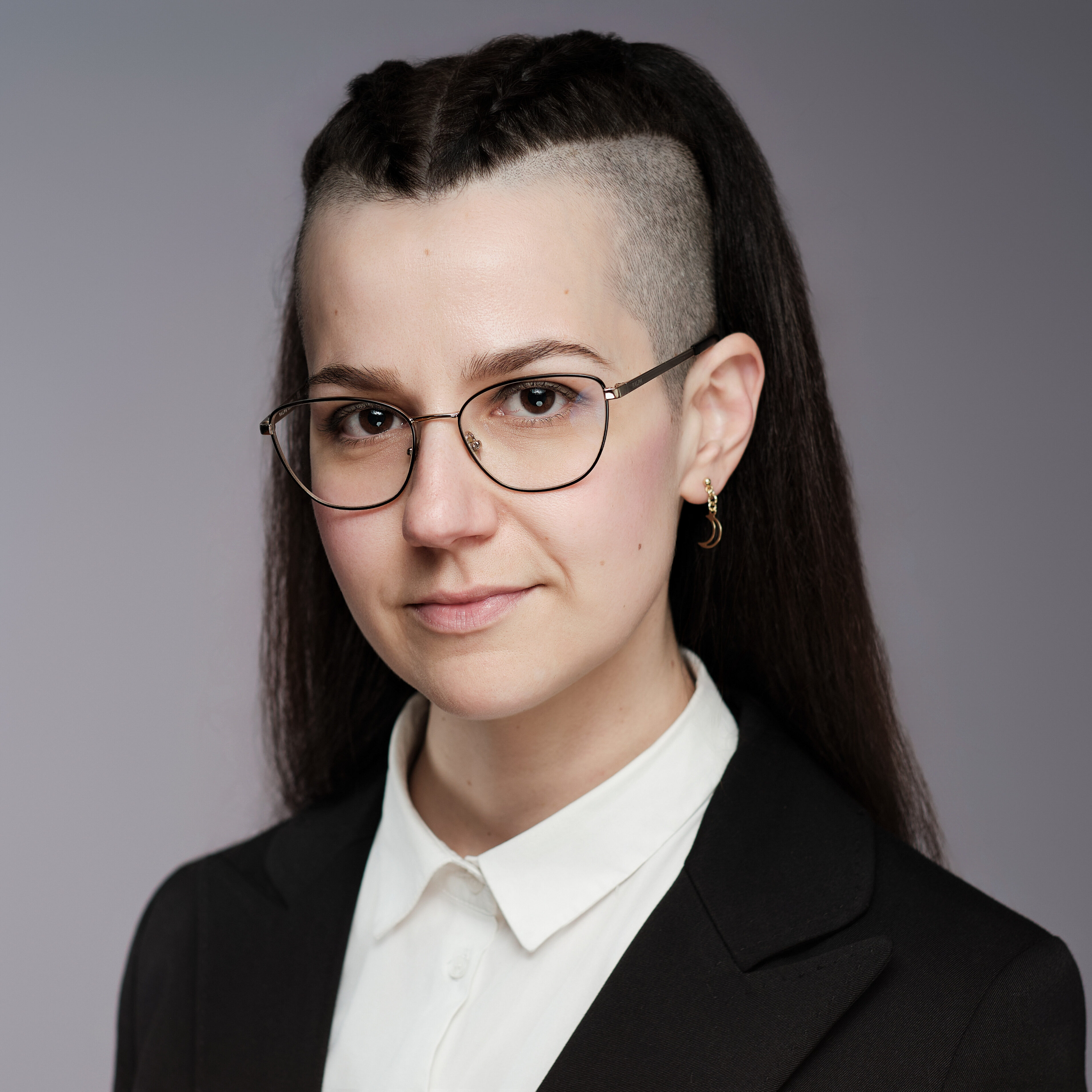 Ema Mendusic Skugor photo