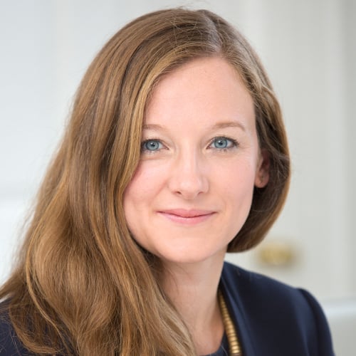 Elizabeth Jones photo