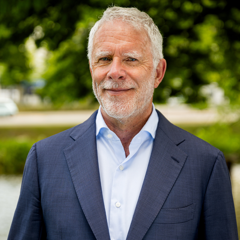 Peter van Hagen KC photo