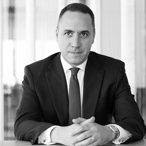 Julio Lujambio photo