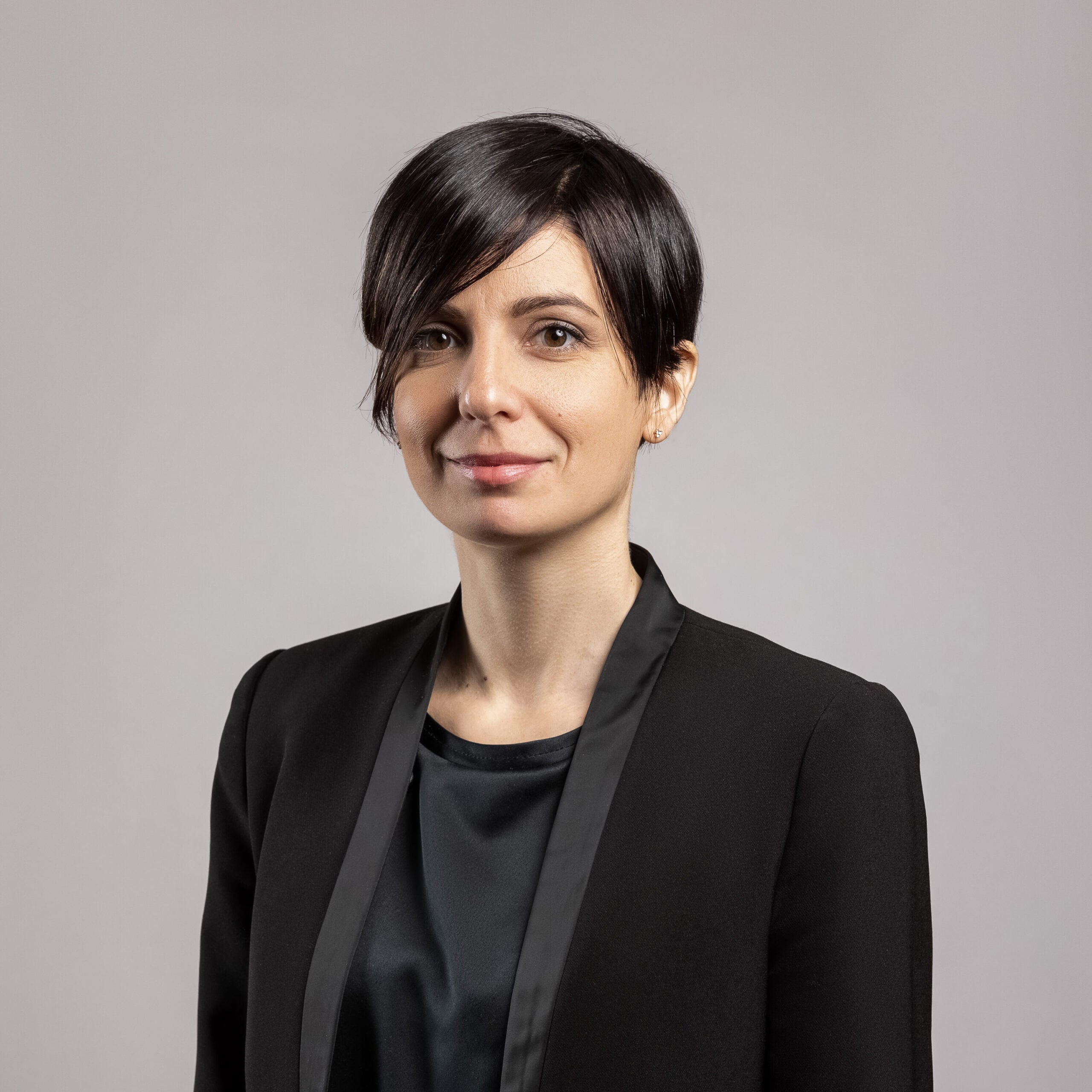 Mirna Izzi photo