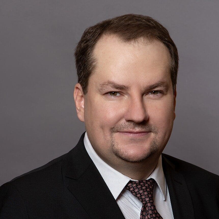 András Komáromi photo