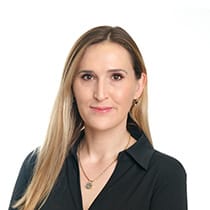 Amy Tschobotko photo