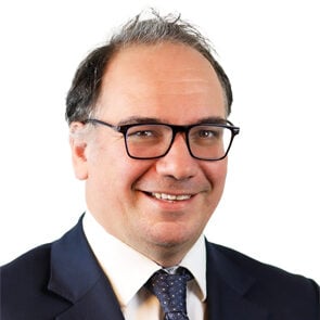 Edmund Emre Özer photo