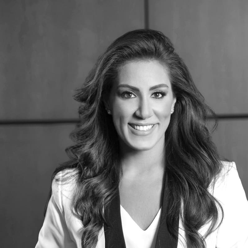 Souraya Machnouk photo