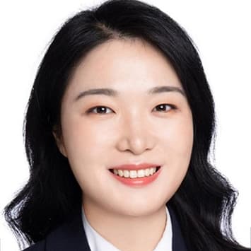 Yizhi Zou photo