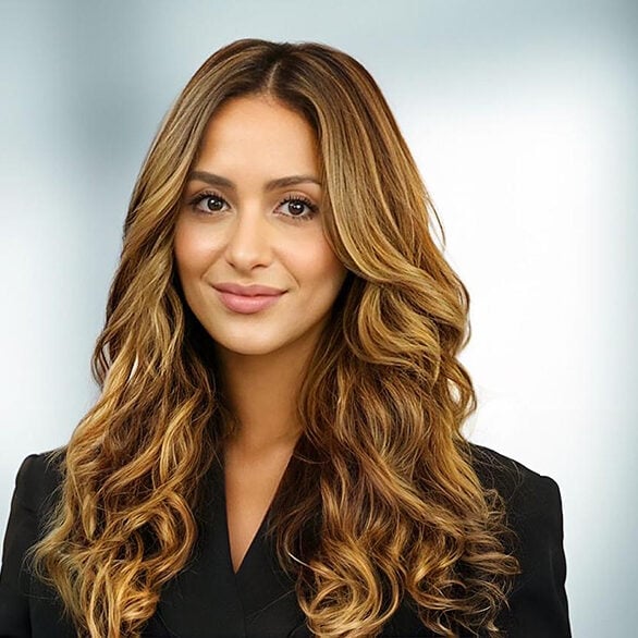 Dina Mahdi photo