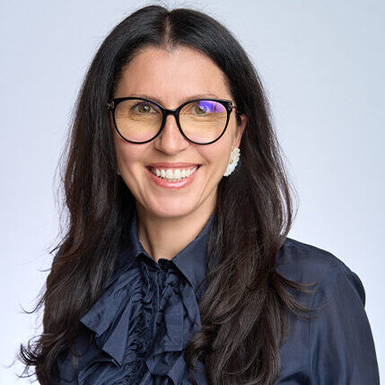 Alina Tugearu photo