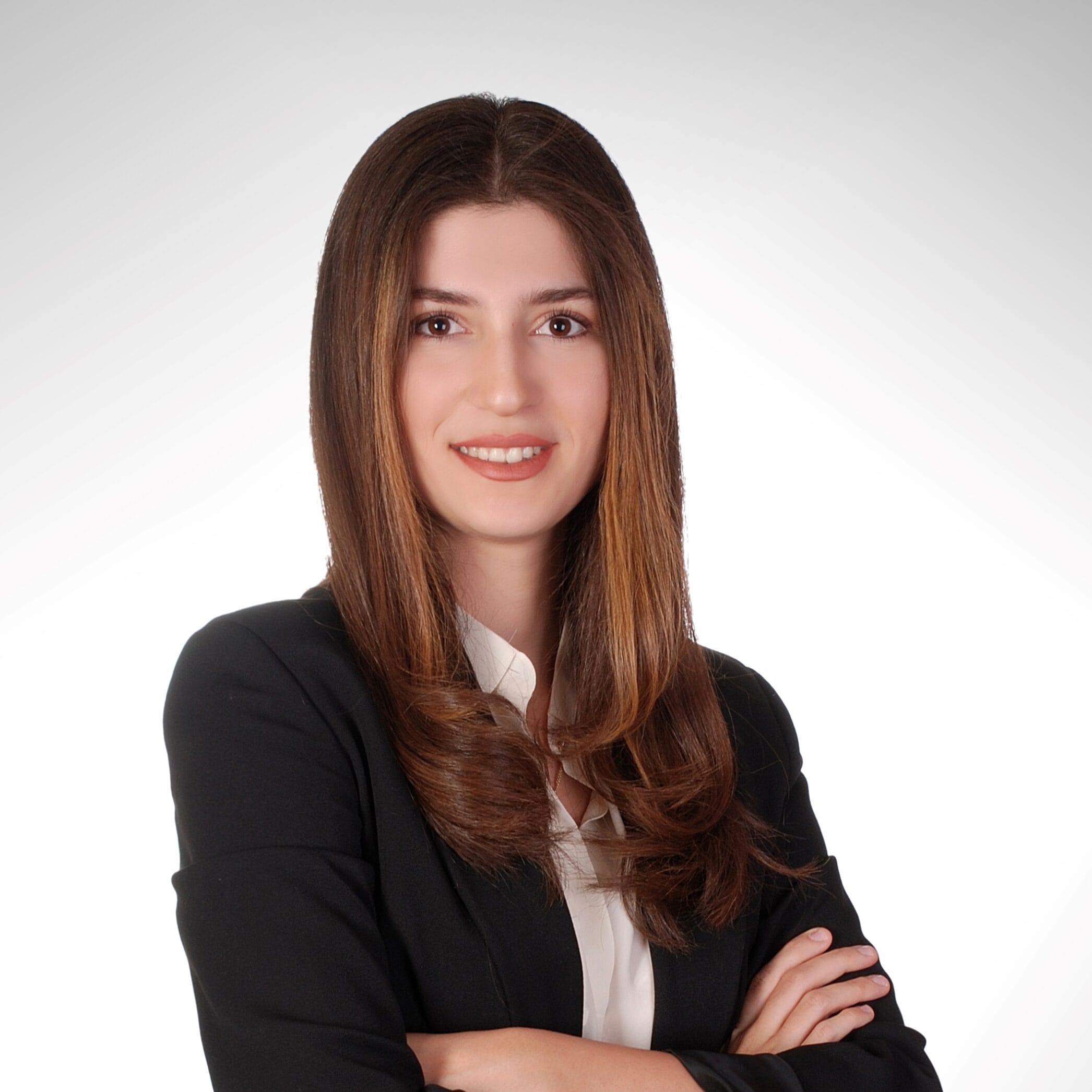 Betül Özbek photo