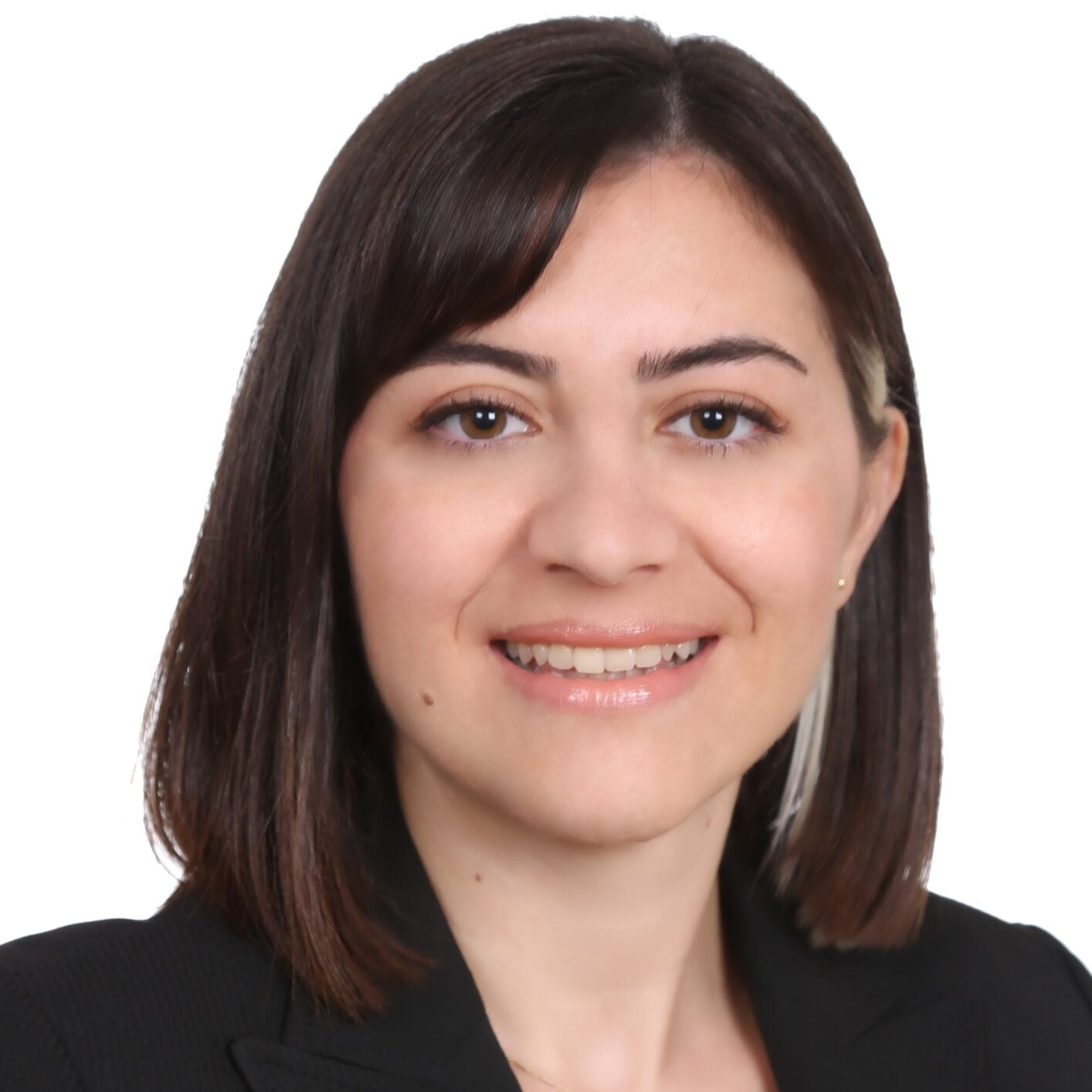 Damla GOKSEL photo