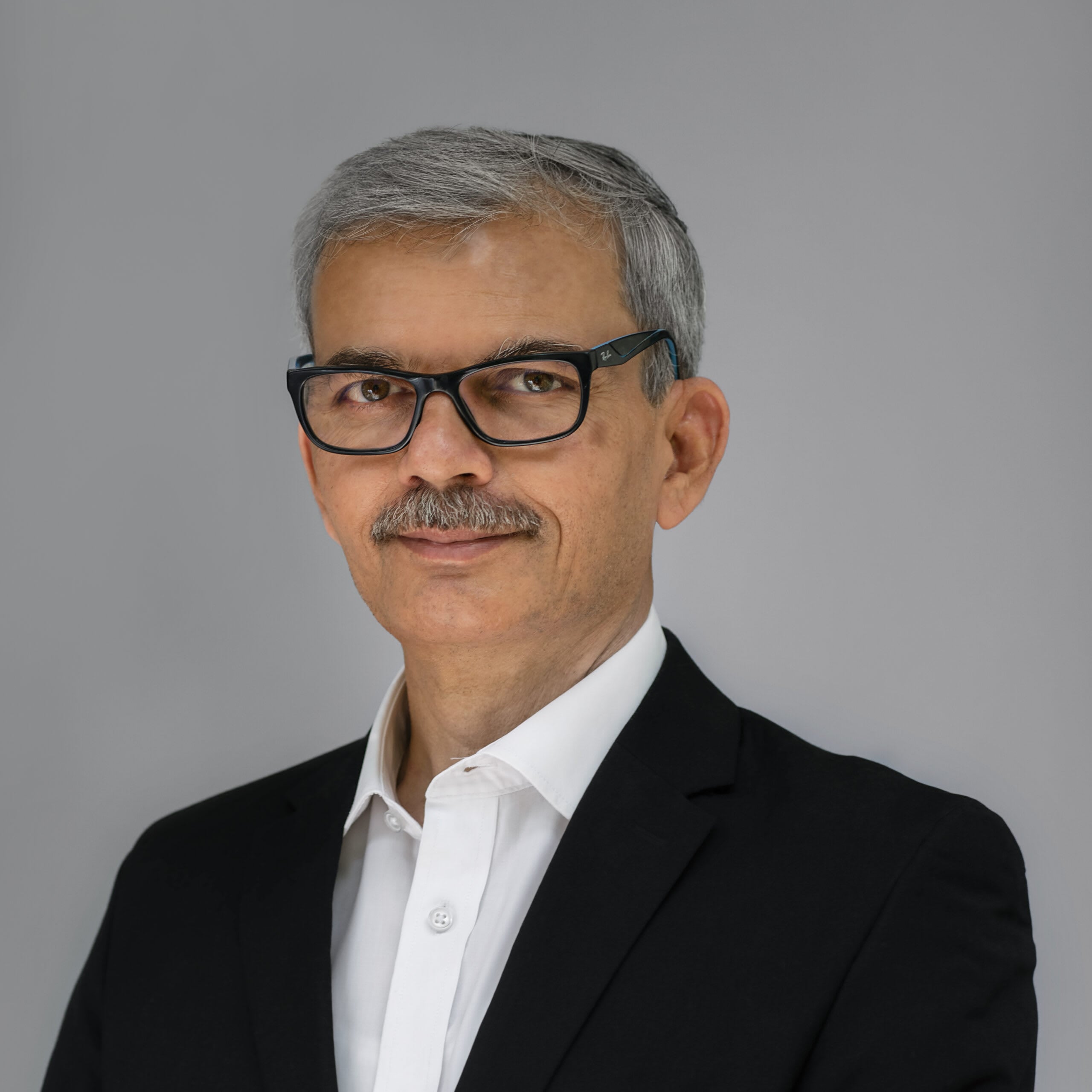 Santosh Pandey photo