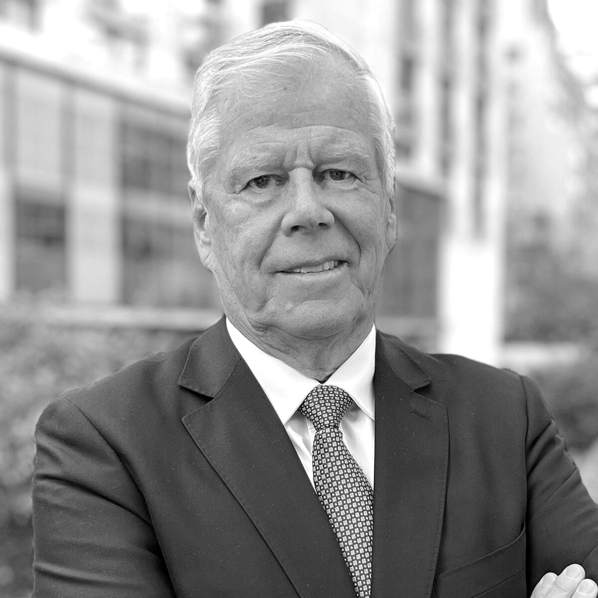 Julio Lavín photo
