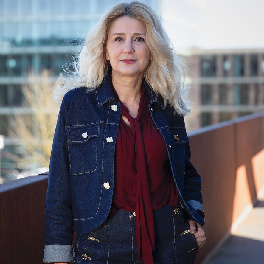 Debbie van de Laar photo