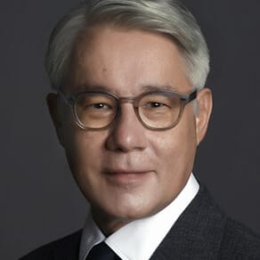 Thomas Lee photo