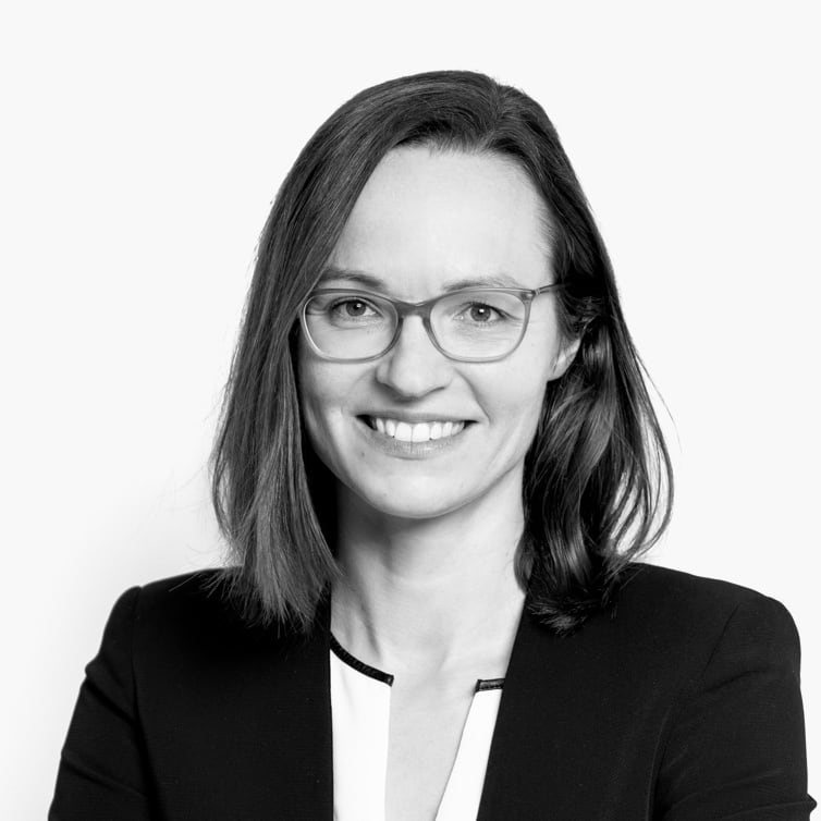Roxane Schmidgall photo