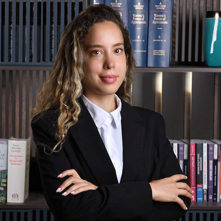 Sena Zeynep Erdölen photo