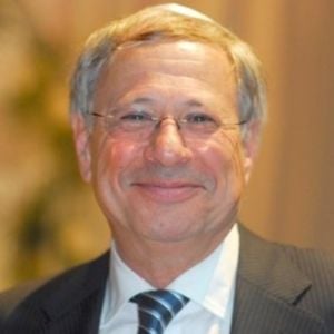 Henry Einav photo