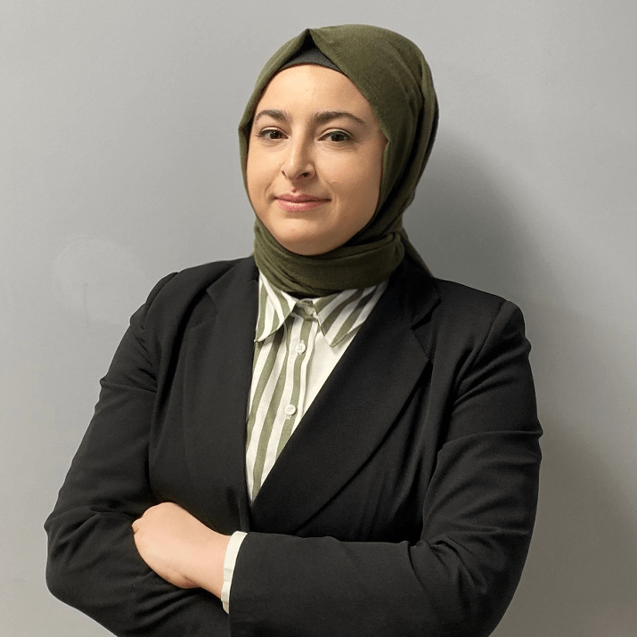 Özlem Gengönül photo