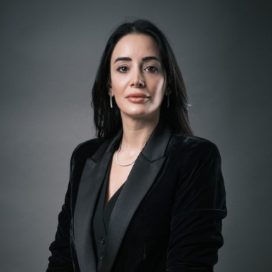 Başak Singil photo