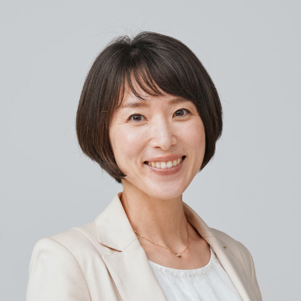 Tomoko Azami photo