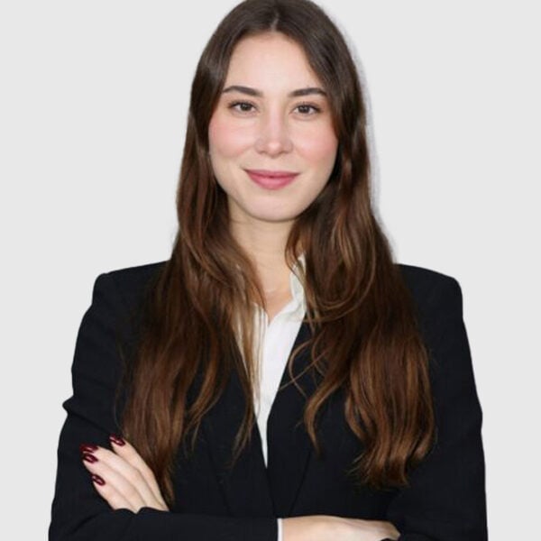 Pelin Alp photo