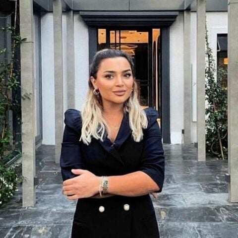 Berna Halvalı photo