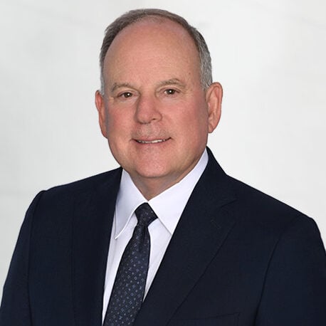 Leland de la Garza photo