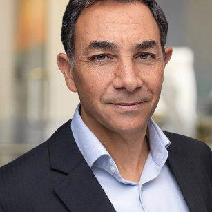 Esteban J. Elias photo