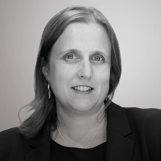 Lucy McLynn photo
