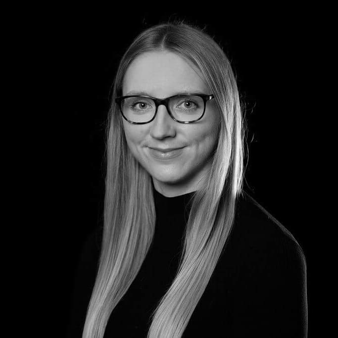 Charlotte Henshall photo