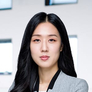 Hyunie Kim photo