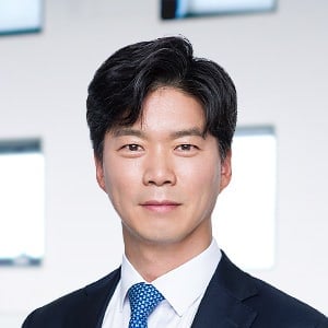 Hyeon-Jin Kim photo