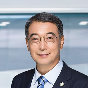 Yong-Ho Moon photo