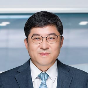 Young Jin Ahn photo