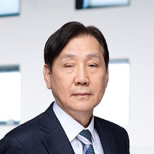 Chang-Bok Hur photo