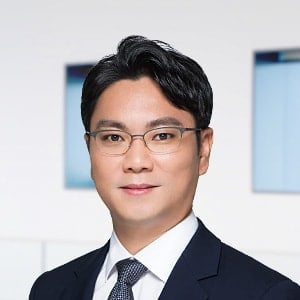 Thak-Hwan Kim photo