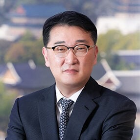 Sung Gweon Cho photo