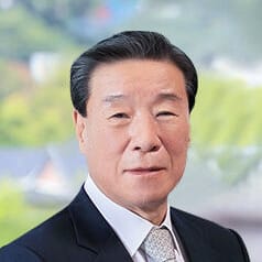 Kook Hyun Yoo photo