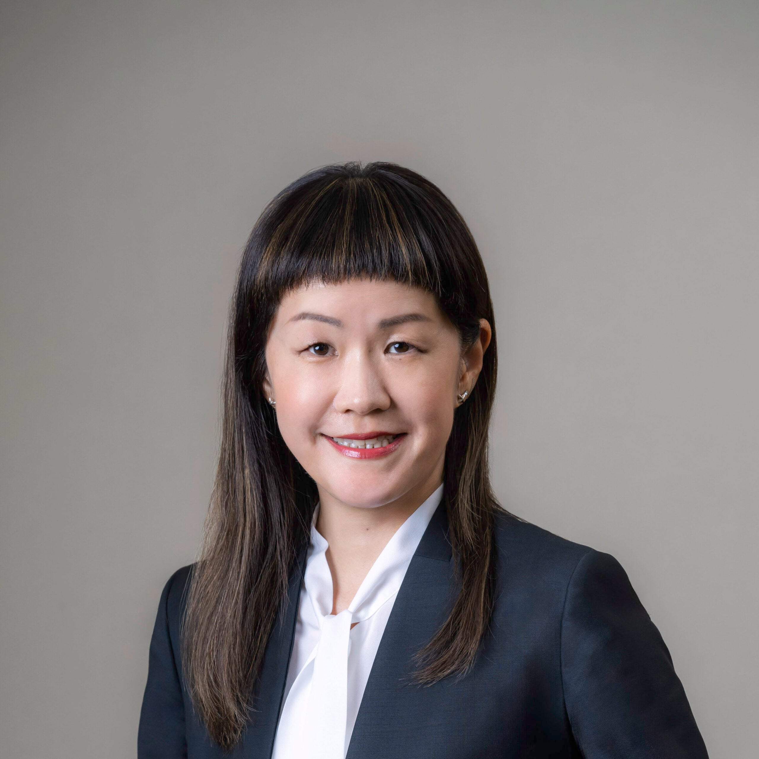 Kana Manabe photo