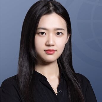 Bella (Fengpei) Zhou photo
