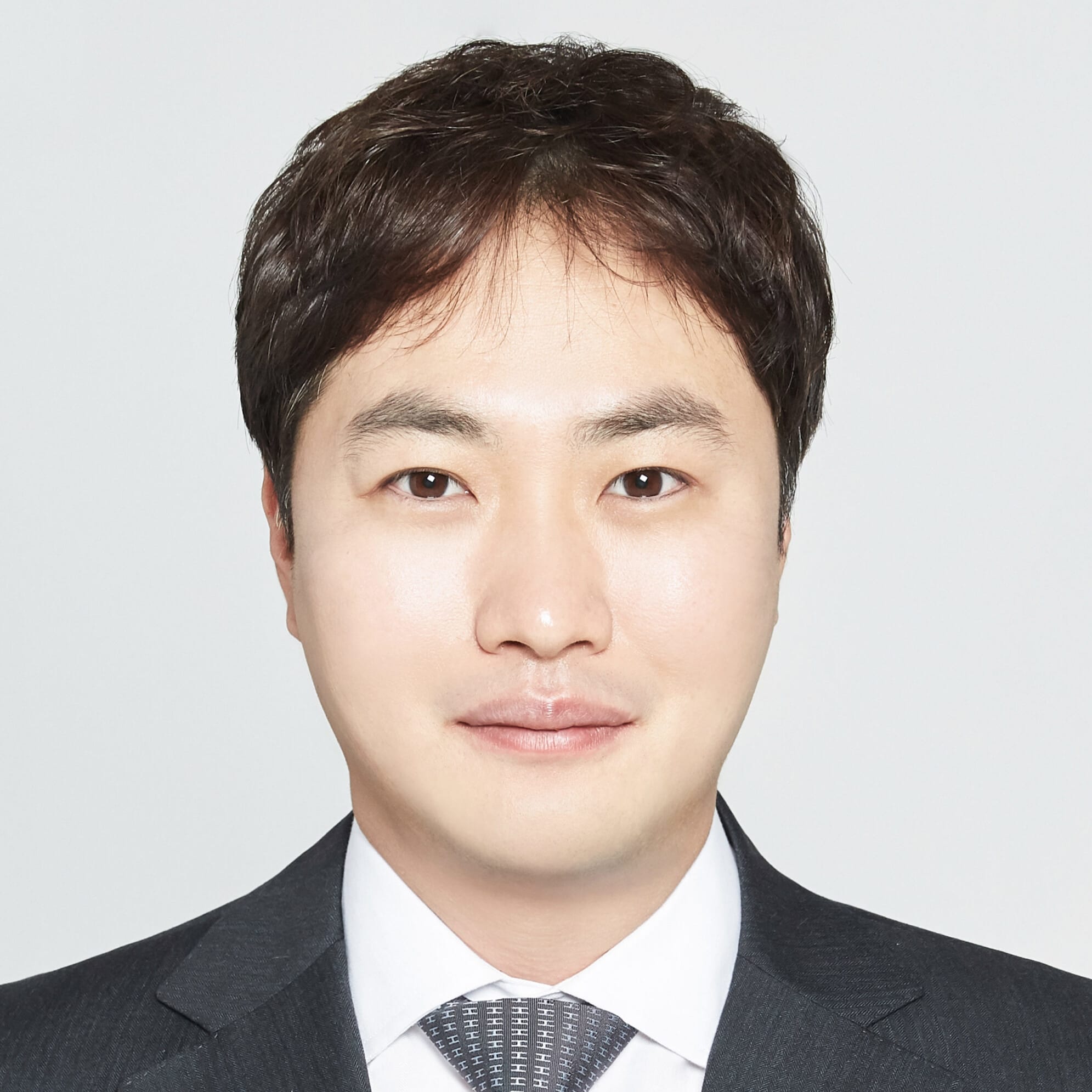 Dong-Hun Yi photo