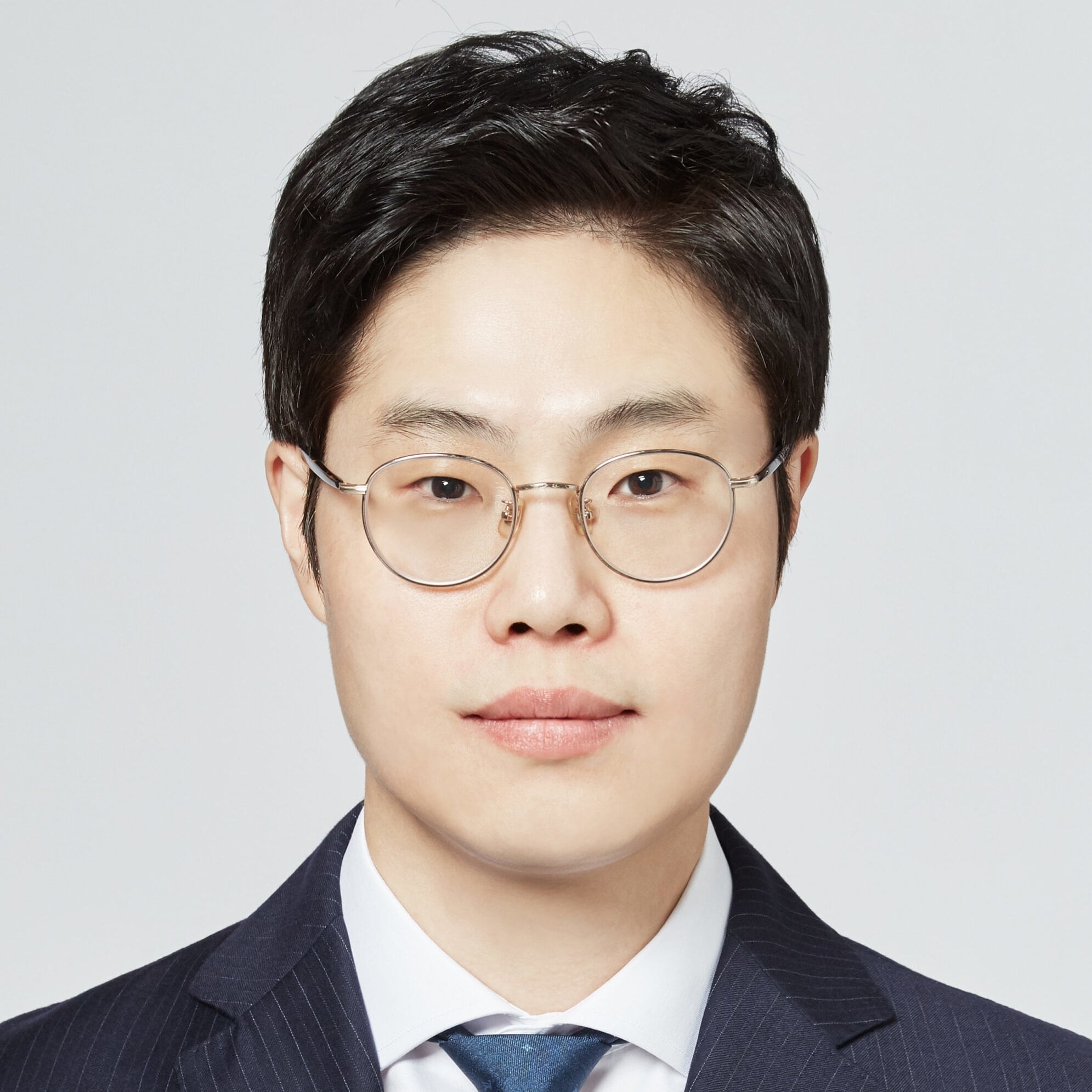 Taek Su Yun photo