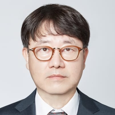 Kyung Tae Kim photo