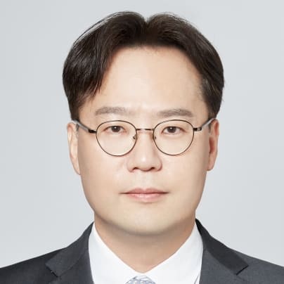 Myung Jong Kim photo