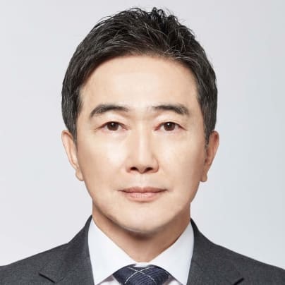 Jongsoo (Jay) Yoon photo