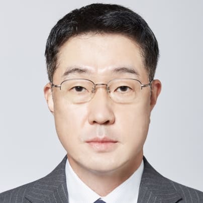 Paul Hyun Joon Yoon photo